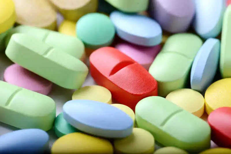 What role does glutamine peptide play in wound healing?
